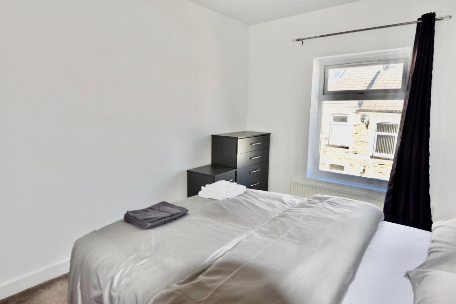 Come On In Lucas Street Newport Train Station Sleep Upto 8 빌라 객실 사진